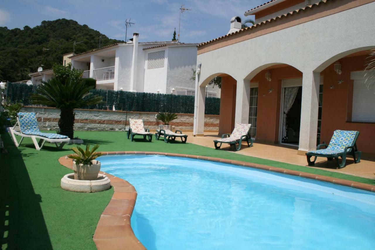 Villa Costa. トッサ・デ・マール エクステリア 写真
